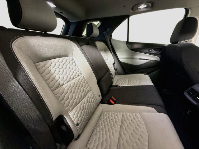 Used 2021 Chevrolet Equinox LS w/ LPO, Blackout Package AWD/4WD image 26