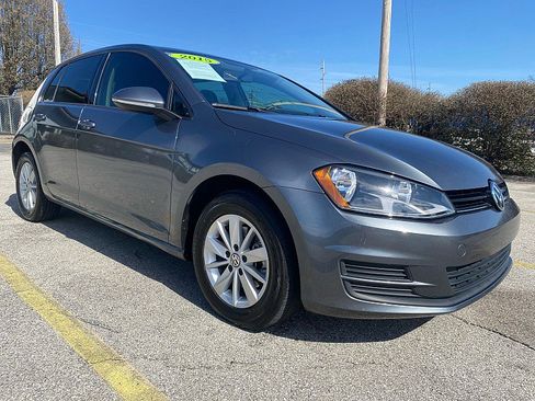 Used 2015 Volkswagen Golf S image 1