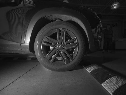 Certified 2024 Chevrolet Trax ACTIV w/ Sunroof Package FWD image 10