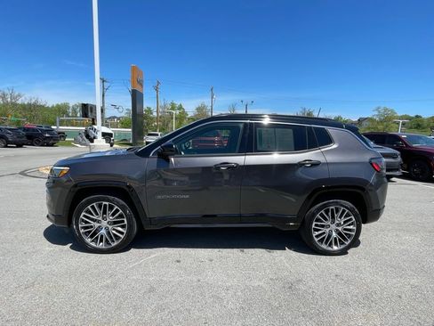 Used 2023 Jeep Compass Limited w/ Elite Group AWD/4WD image 6
