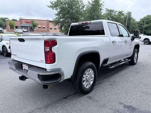 Used 2023 Chevrolet Silverado 2500 LTZ w/ Gooseneck/5TH Wheel Package AWD/4WD image 6