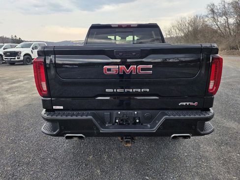 Used 2024 GMC Sierra 1500 AT4 w/ Technology Package AWD/4WD image 11