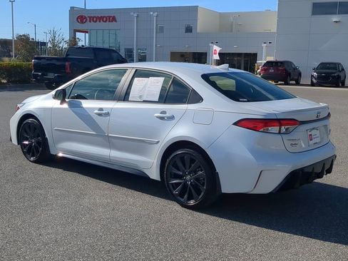 Used 2024 Toyota Corolla SE image 15