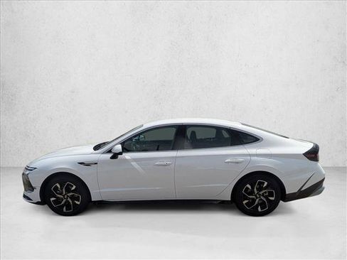 Used 2025 Hyundai Sonata SEL FWD image 8