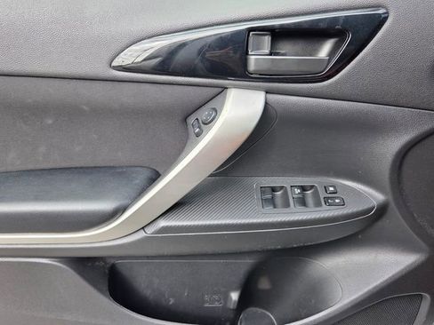 Used 2020 Mitsubishi Eclipse Cross ES FWD image 16