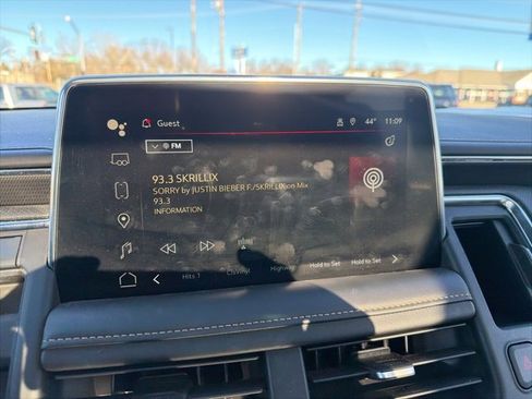 Used 2022 GMC Yukon AT4 image 46