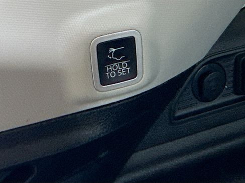 Used 2022 Jeep Grand Cherokee Limited 4xe image 30