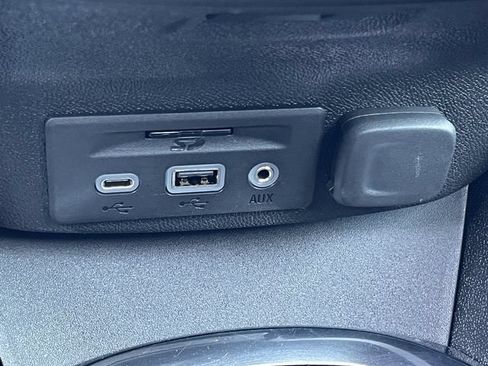Used 2023 Chevrolet Malibu LT FWD image 19