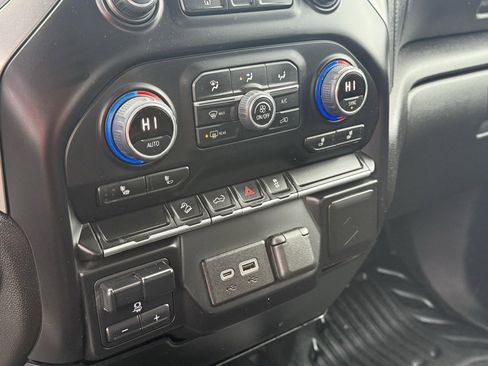 Used 2022 Chevrolet Silverado 3500 LT w/ Convenience Package image 19