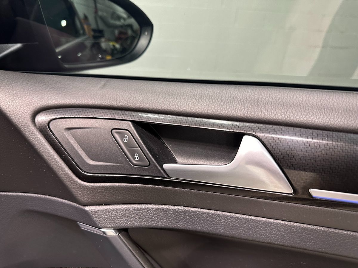 Used 2018 Volkswagen Golf 4-Door AWD/4WD image 9
