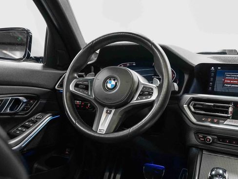 Used 2019 BMW 330i Sedan w/ M Sport Package RWD image 15