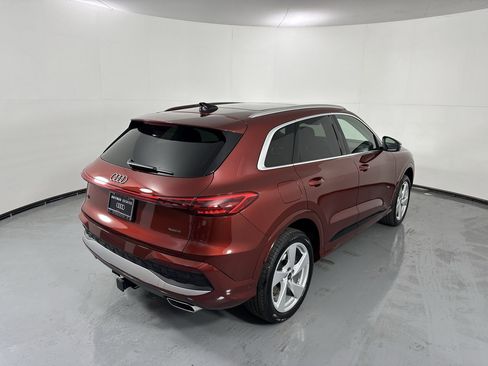 Used 2025 Audi Q5 Premium Plus w/ Premium Plus image 7