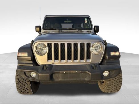 Used 2020 Jeep Wrangler Unlimited Sport S image 2