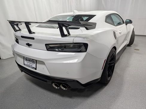 Used 2018 Chevrolet Camaro ZL1 image 5
