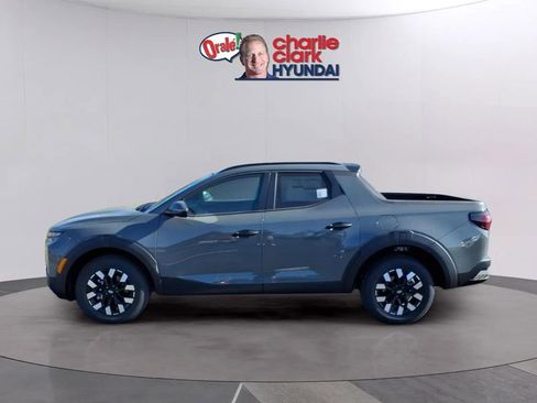 New 2026 Hyundai Santa Cruz SEL FWD image 2
