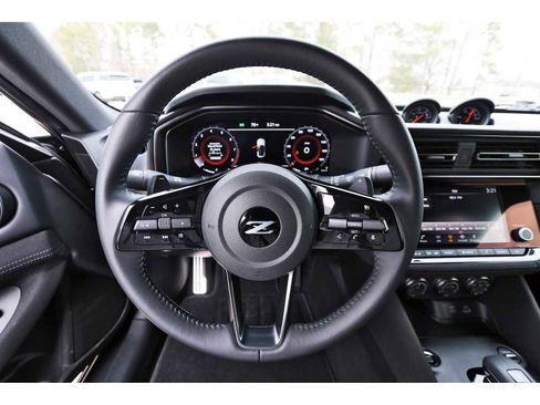 Used 2025 Nissan Z Sport w/ Floor Mat Package image 7