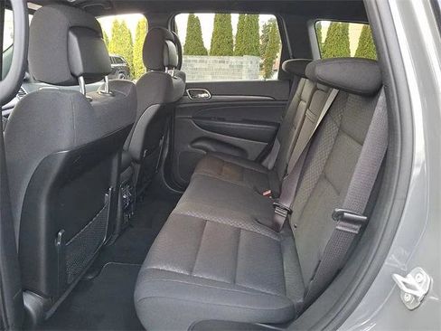 Certified 2019 Jeep Grand Cherokee Laredo image 10