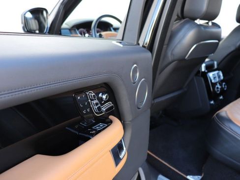 Used 2020 Land Rover Range Rover SV Autobiography Dynamic image 79