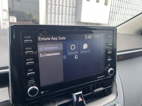 Used 2021 Toyota Corolla LE FWD image 36