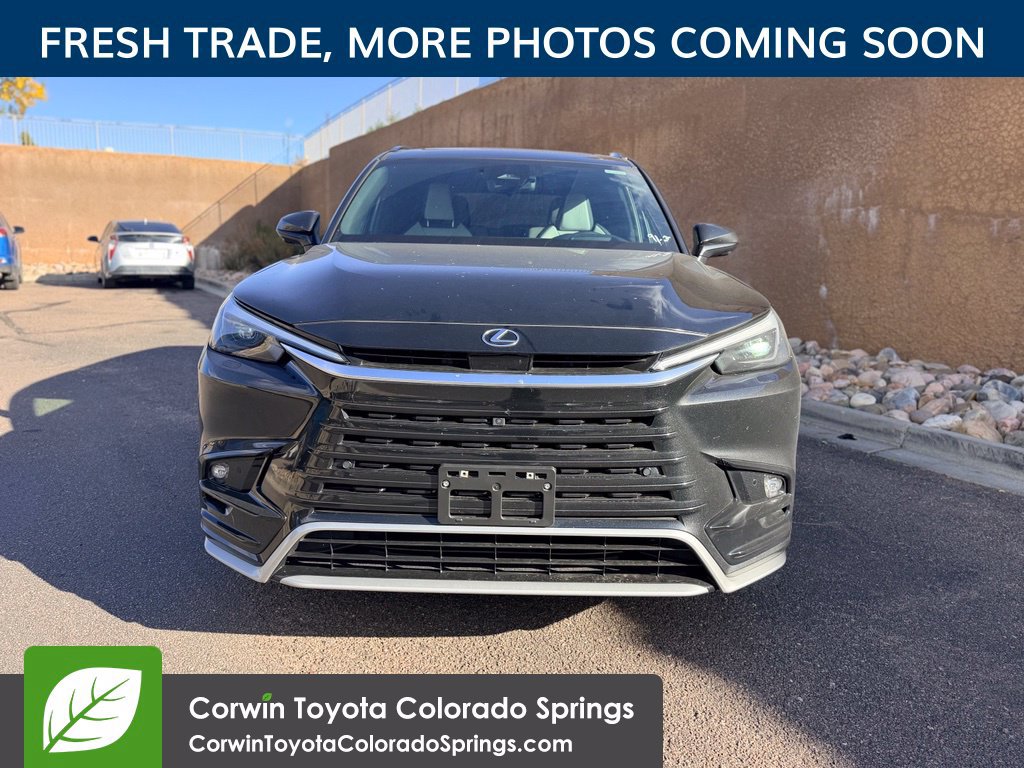 Used 2026 Lexus TX 500h AWD image 2