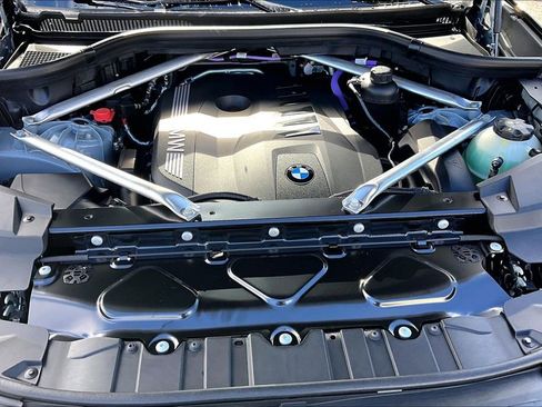 New 2026 BMW X5 xDrive40i w/ M Sport Package image 9