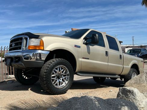 Used 2000 Ford F250 4x4 Crew Cab Super Duty image 2