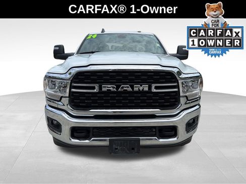 Used 2024 RAM 2500 Big Horn AWD/4WD image 2