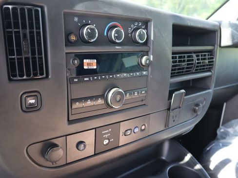 New 2025 GMC Savana 2500 w/ Driver Convenience Package image 9