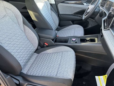 New 2026 Volkswagen Tiguan S FWD image 7