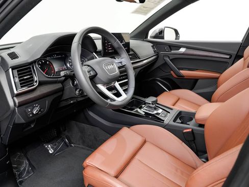 Used 2024 Audi Q5 2.0T Premium AWD/4WD image 5