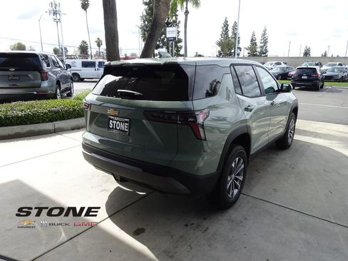 New 2026 Chevrolet Equinox LT w/ Convenience Package II image 8