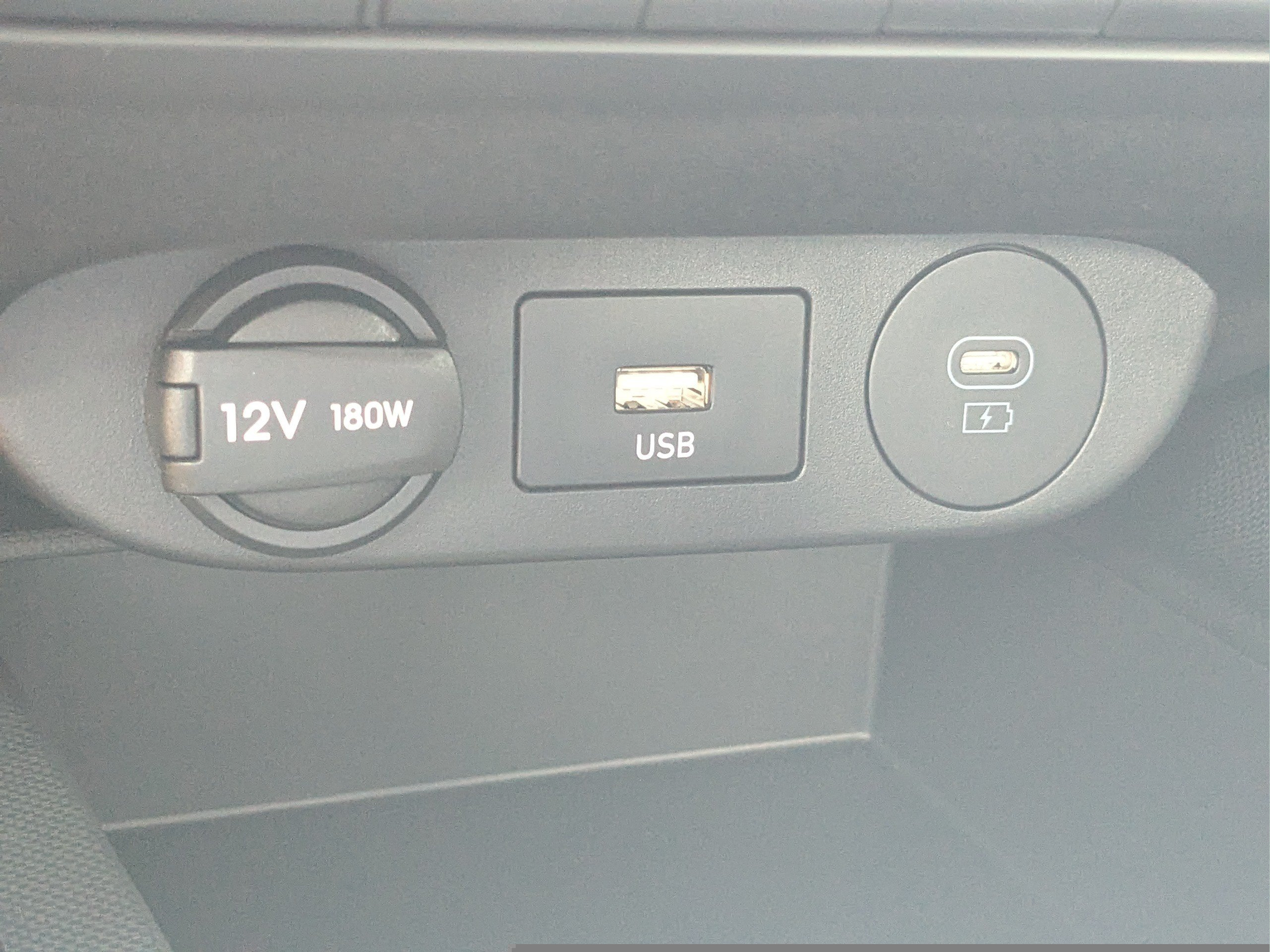 New 2026 Hyundai Elantra Hybrid FWD image 22