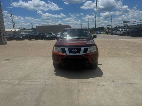 Used 2016 Nissan Frontier Desert Runner RWD image 3