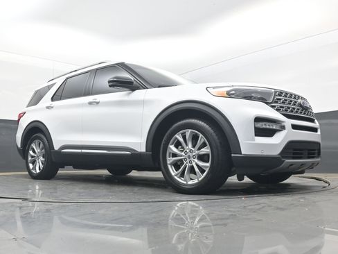 Used 2021 Ford Explorer Limited w/ Equipment Group 301A image 23