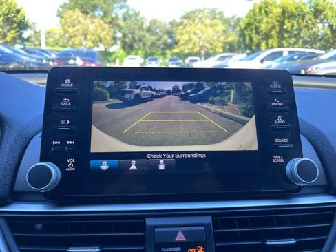 Used 2019 Honda Accord Sport image 9