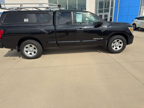 Used 2018 Nissan Titan S w/ S Utility Package AWD/4WD image 4