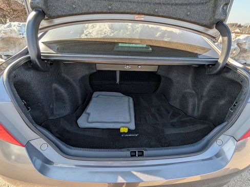 Used 2017 Toyota Camry LE image 27