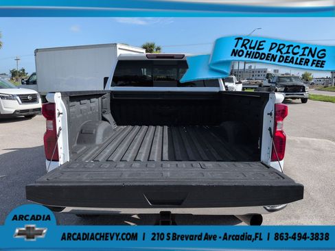 Used 2022 Chevrolet Silverado 2500 LT w/ Convenience Package AWD/4WD image 13