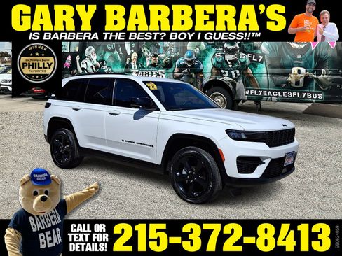 Used 2023 Jeep Grand Cherokee Altitude image 1