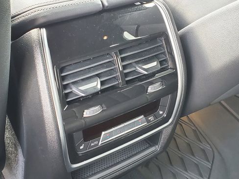 Used 2025 BMW X5 sDrive40i w/ M Sport Package image 12