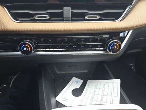 New 2026 Chevrolet Equinox ACTIV w/ Convenience Package III image 23