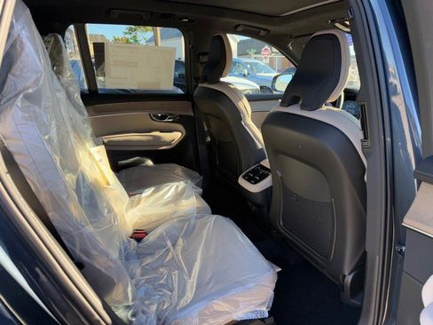 New 2026 Volvo XC90 B5 Core w/ Protection Package image 8