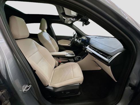 Used 2025 BMW X2 xDrive28i image 33