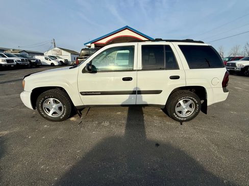 Used 2003 Chevrolet TrailBlazer LS w/ Preferred Equipment Group image 2