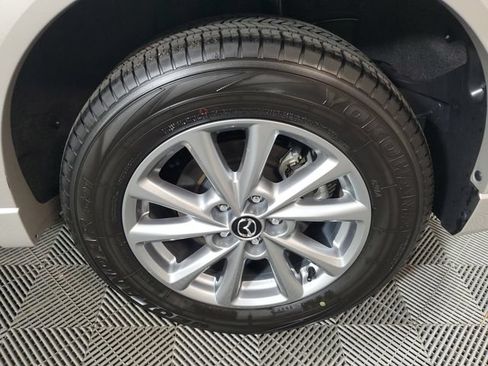 Used 2025 MAZDA CX-5 AWD 2.5 S w/ Preferred Package image 11