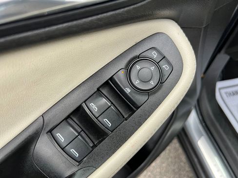 Used 2021 Buick Encore GX Select image 13