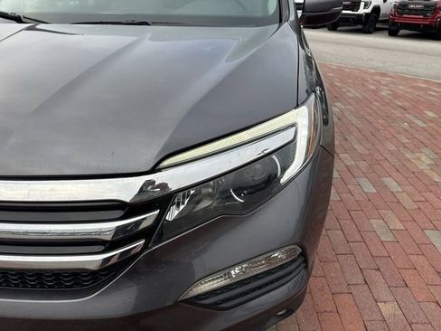 Used 2017 Honda Pilot Elite image 23