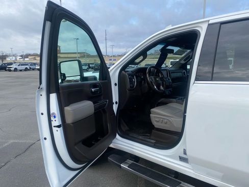 Used 2022 Chevrolet Silverado 2500 LTZ w/ LTZ Convenience Package AWD/4WD image 10