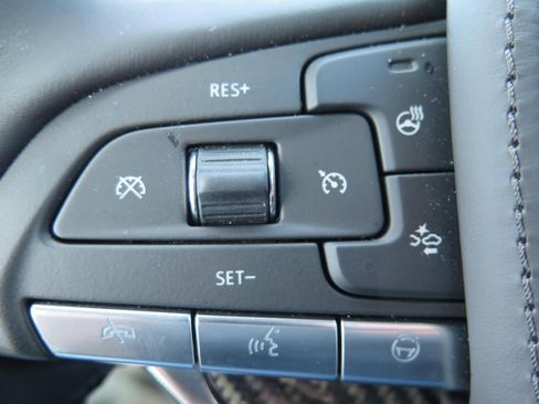 Used 2025 Cadillac CT5 V image 19