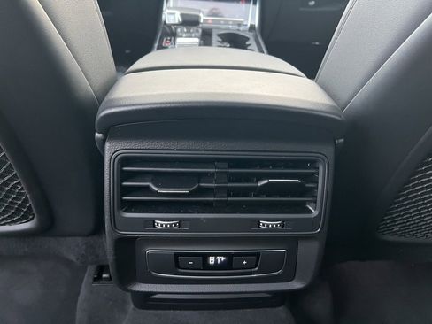 Used 2022 Audi Q7 3.0T Premium image 23